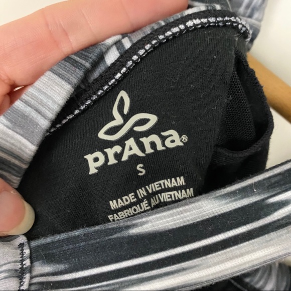 Prana Quinn Mono Rainblur Tank Top w/ Built-in Bra - Picture 8 of 9